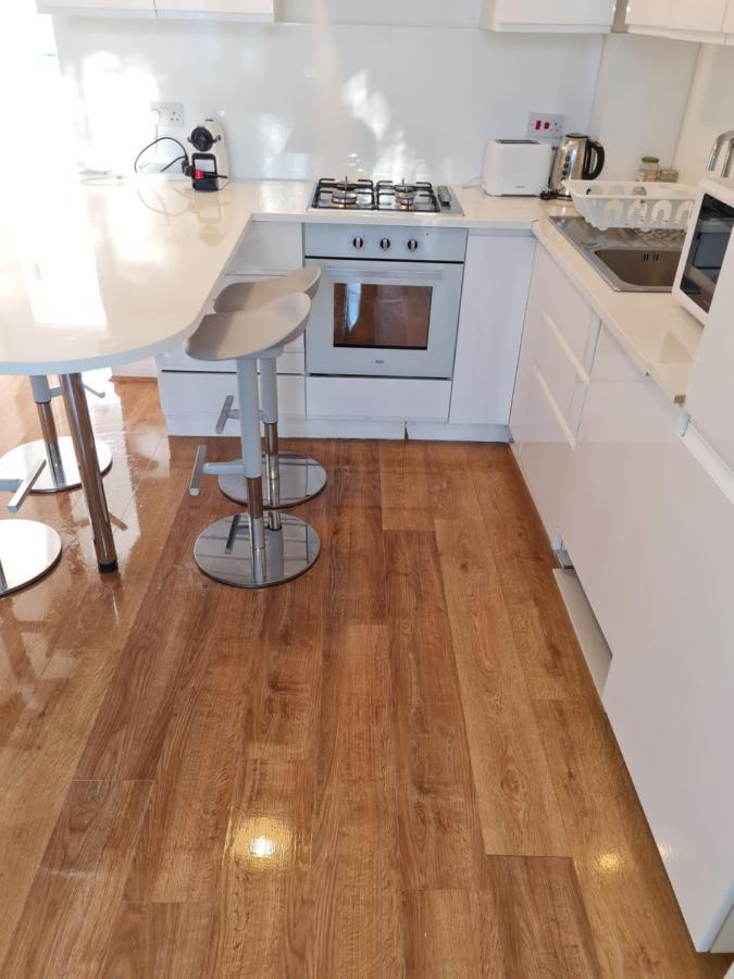 Primrose Hill - Charming, Cosy, 2 Double Bedrooms Apartament Londra