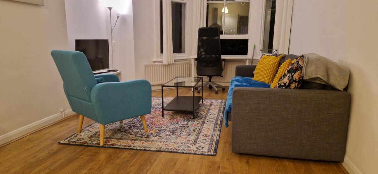 Primrose Hill - Charming, Cosy, 2 Double Bedrooms Londra
